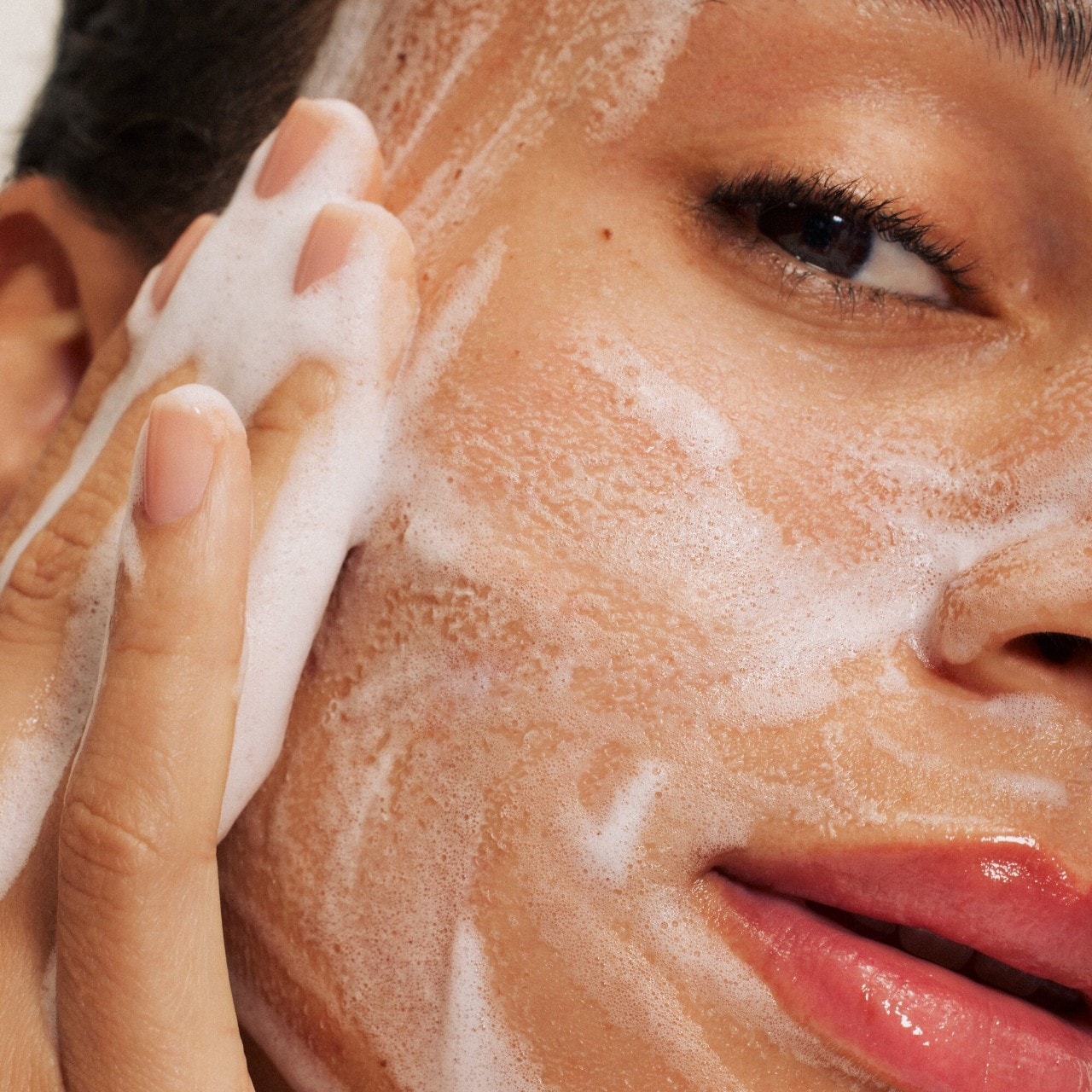 Loraglow facial cleanser